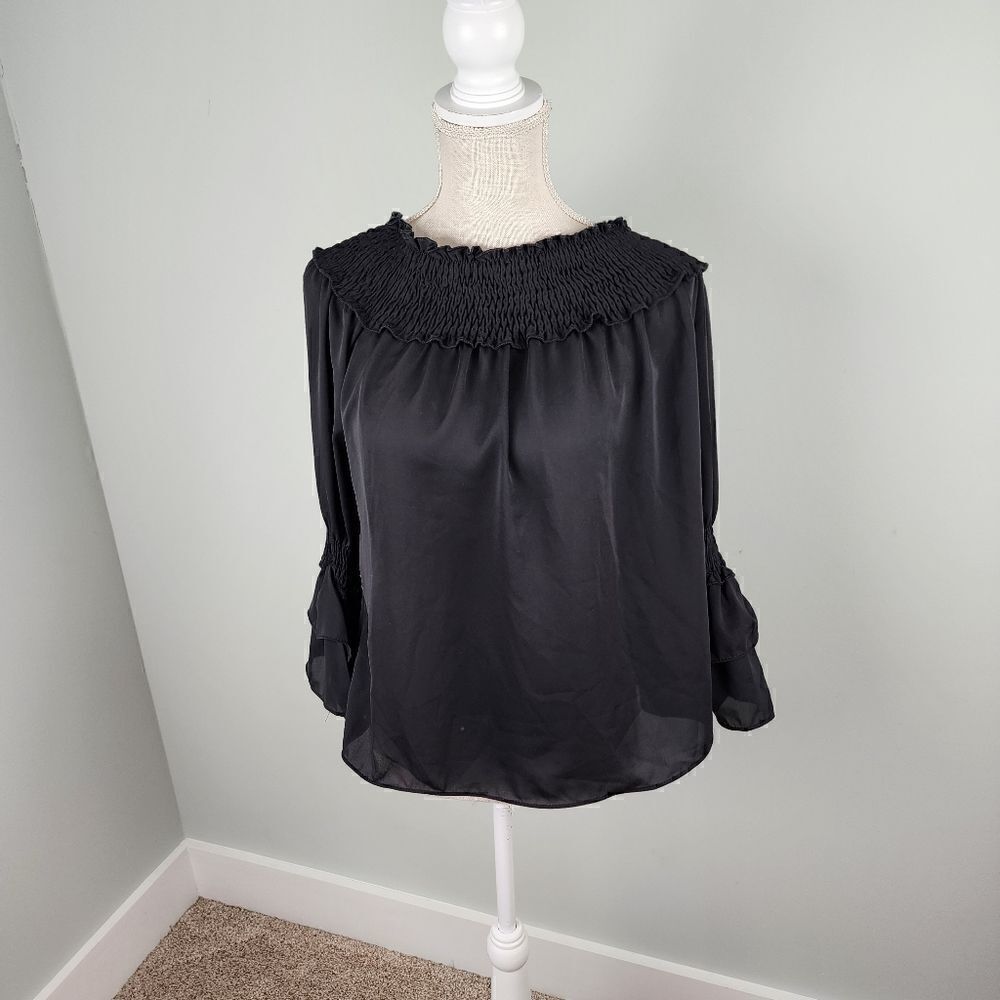 BLOOMING JELLY TOP WITH SMOCKING ACROSS TOP FOR VERSATILE STYLING SIZE SMALL